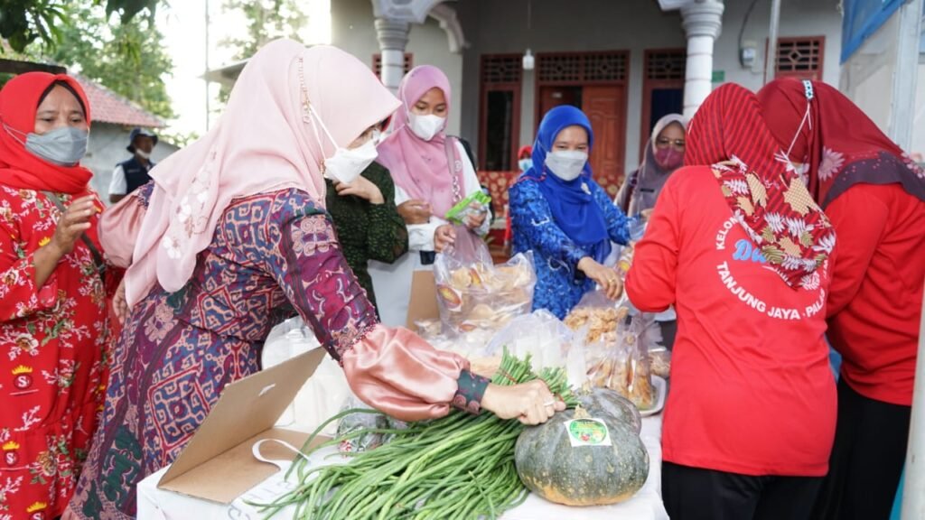 Manfaatkan Lahan Pakarangan Menjadi Produktif Kwt Dahlia Desa Tanjung Jaya Ramaikan Musrembangcam